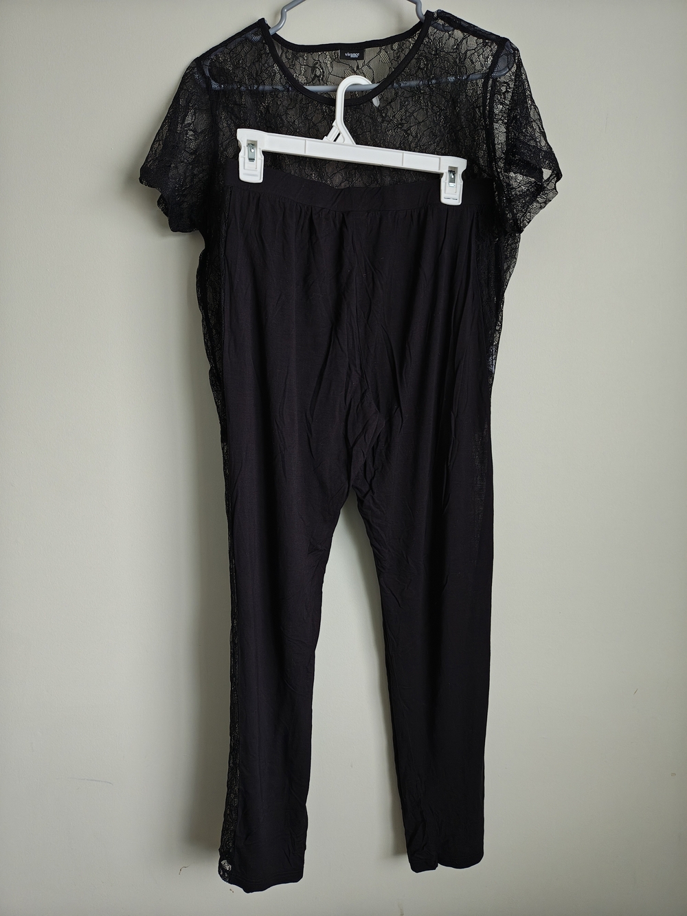 Black Lace Short-Sleeve Pajama Set with Lounge Pants - Picture 2 of 12